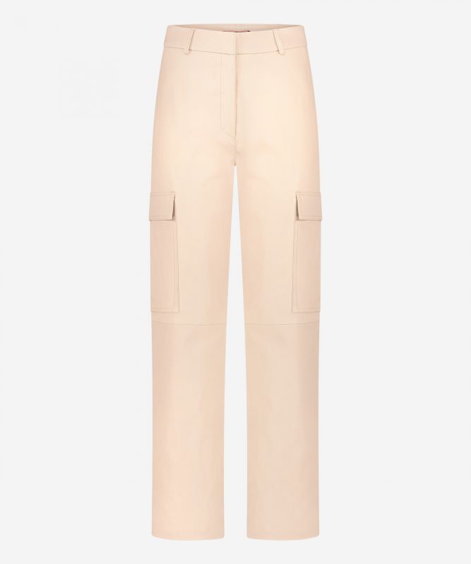 Ibana Pleuni | Almond White