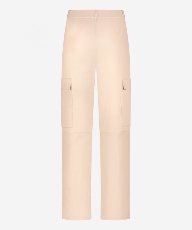 Ibana Pleuni | Almond White