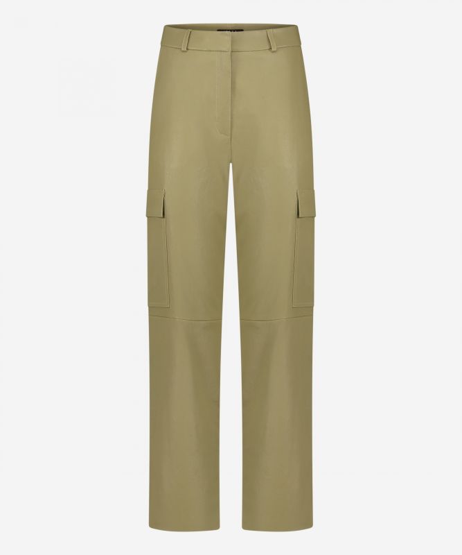 Ibana Pleuni | MOSS GREEN