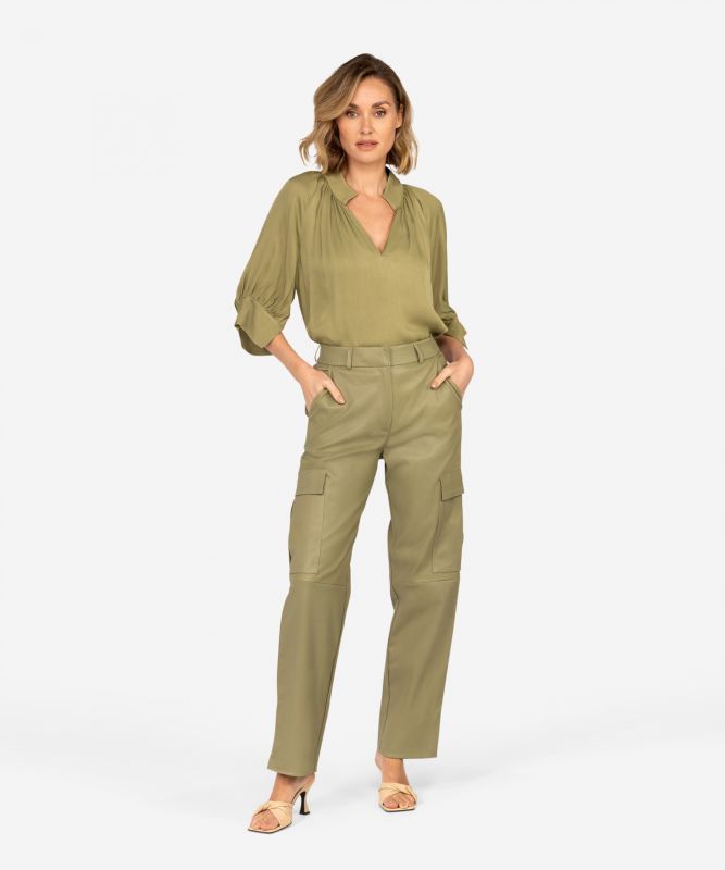 ibana Pleuni | MOSS GREEN