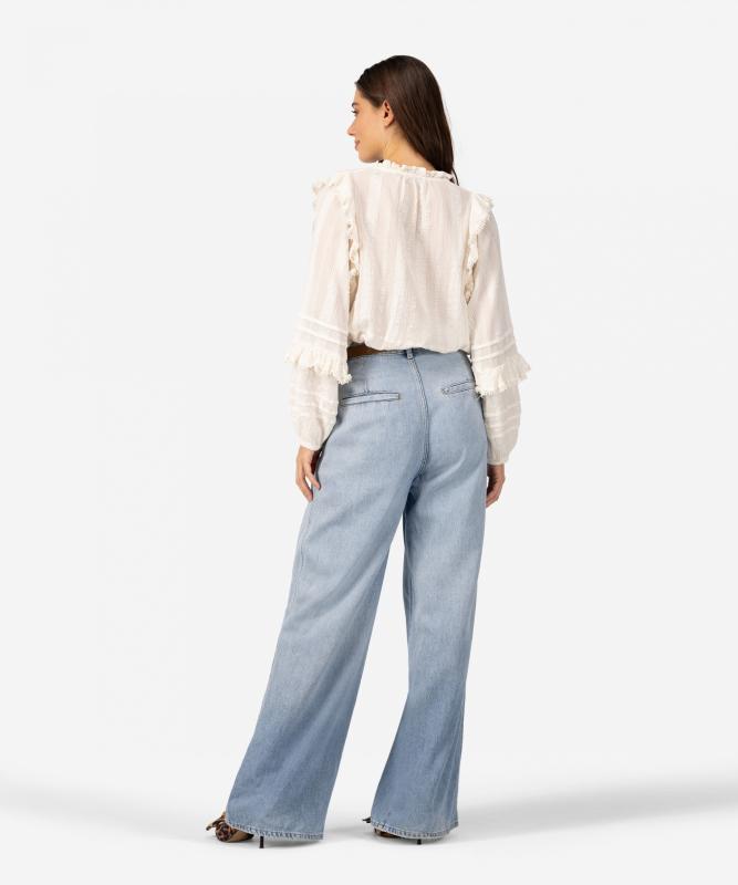 Ibana Tarlotte | Blanco