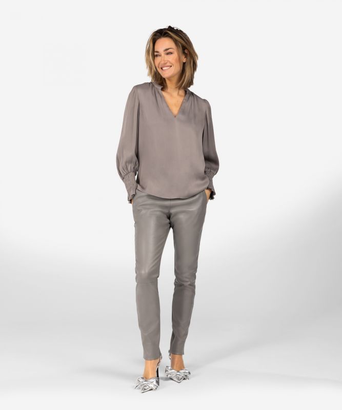 ibana Thiago | Classic Grey