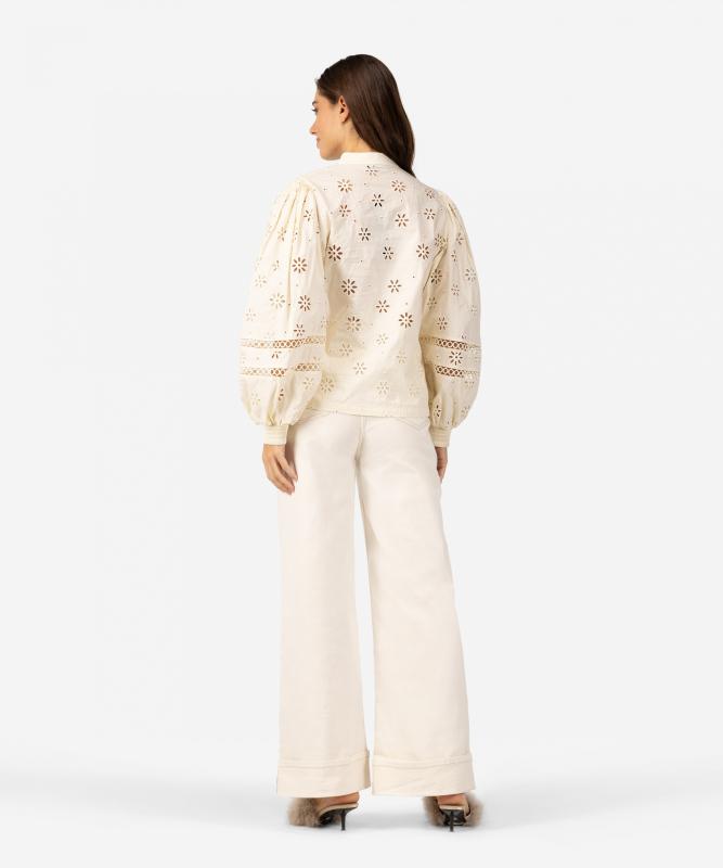 Ibana Tomasa | Blanco