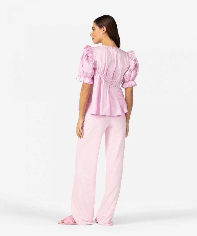 Ibana Tullia | Pinka