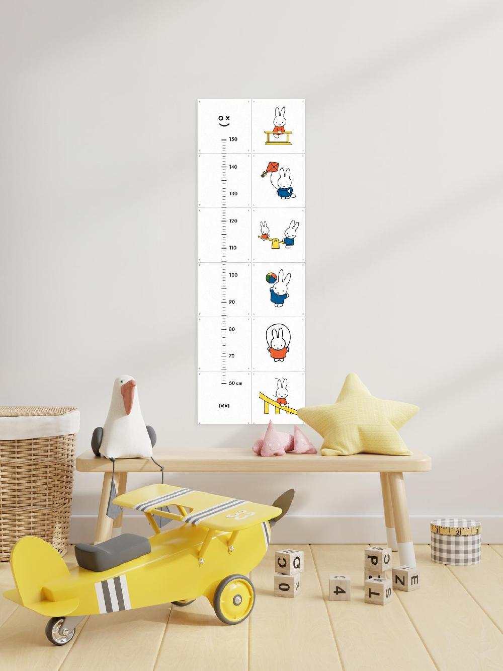 Ixxi Nijntje Nijntje Op Het Speelplein Groeimeter 40 X 120cm € 68