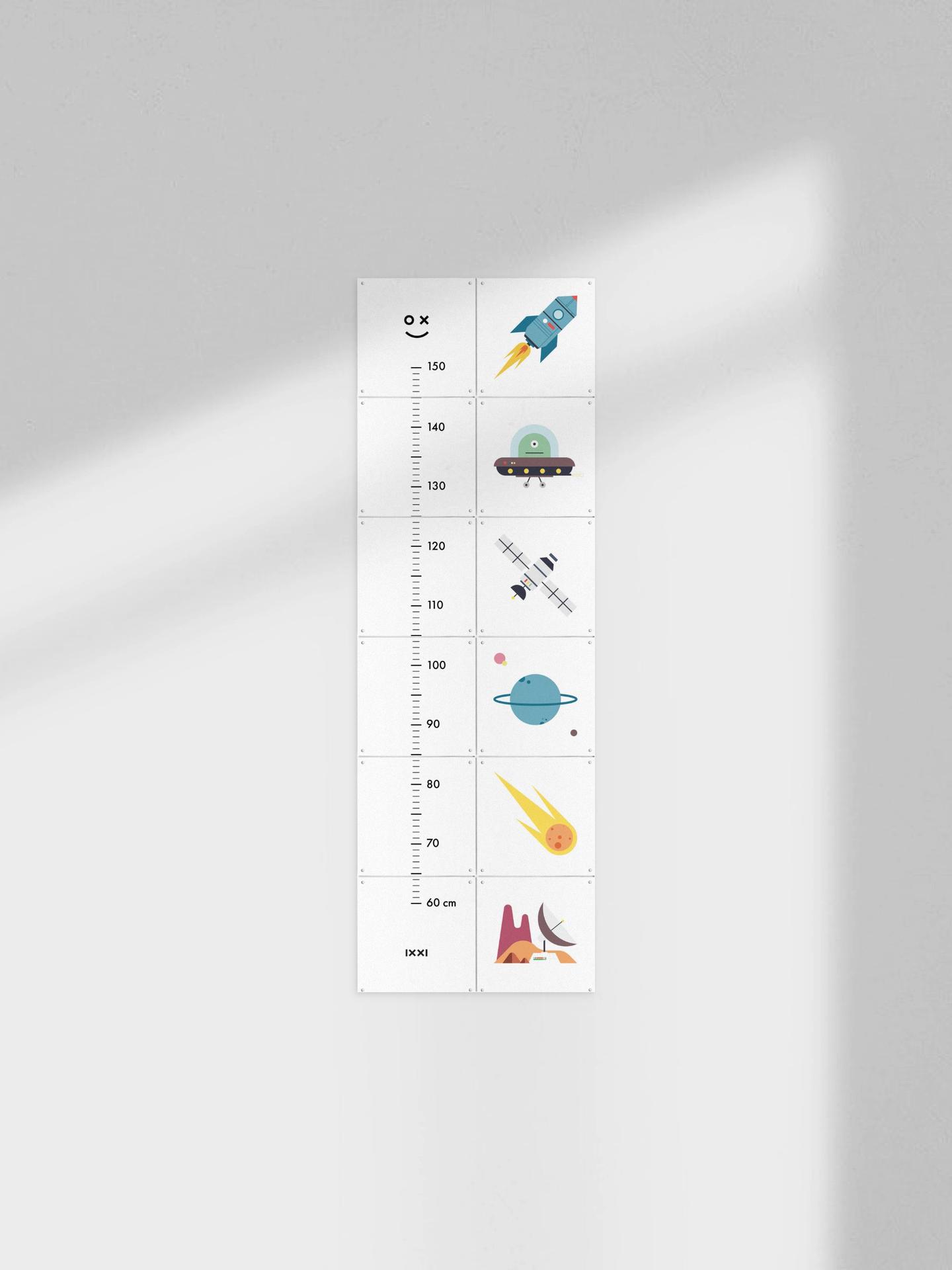 ixxi Studio Kars + Boom Ruimte Groeimeter 40 x 120cm € 68 ixxi Studio Kars + Boom Ruimte Groeimeter 40 x 120cm € 68