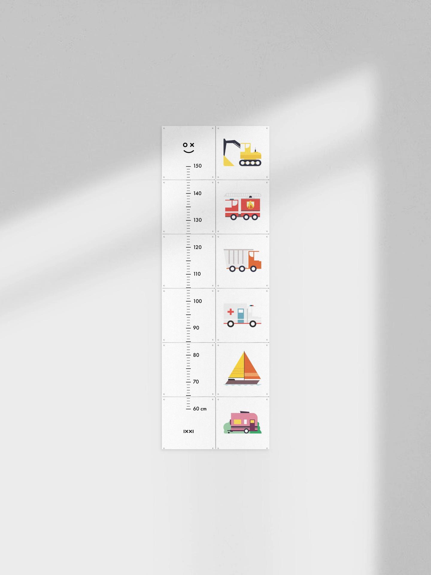 ixxi Studio Kars + Boom Voertuigen Groeimeter 40 x 120cm € 68