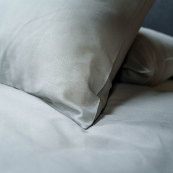 Kayori Kayori Dekbedovertrek Saya Katoensatijn - Zilvergrijs