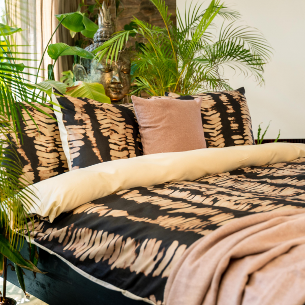 Kayori Kayori Chikuma Dekbedovertrek - Bruin