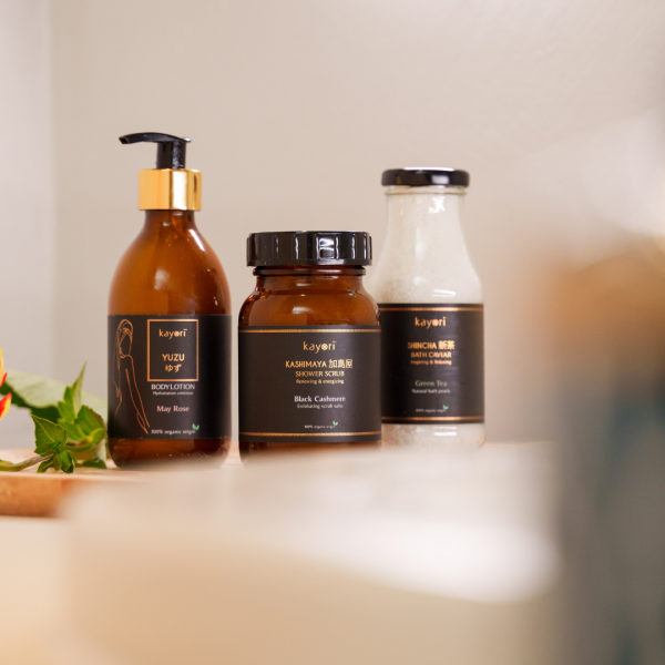 Kayori Kayori - Shower Scrub - 250ml - Yukou