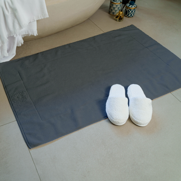 Kayori Kayori Yu Badmat - Antracite