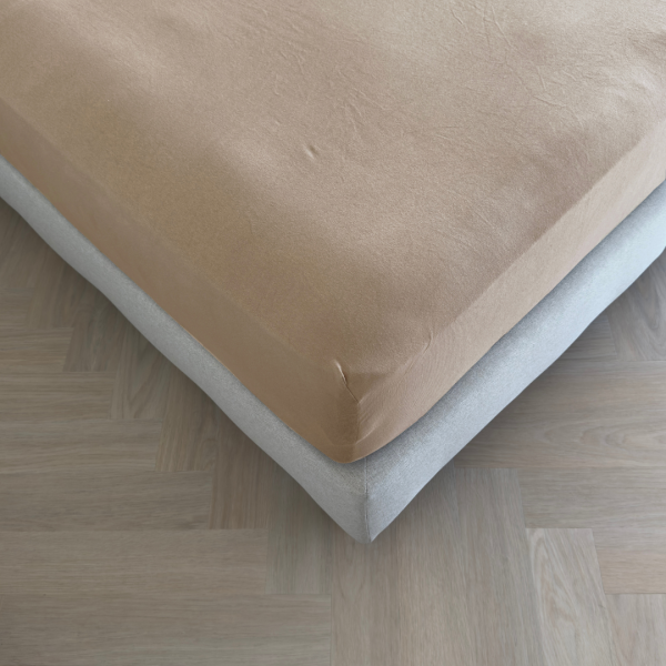 kayori Kayori Shizu Splittopper hoeslaken stretch Jersey - Zand