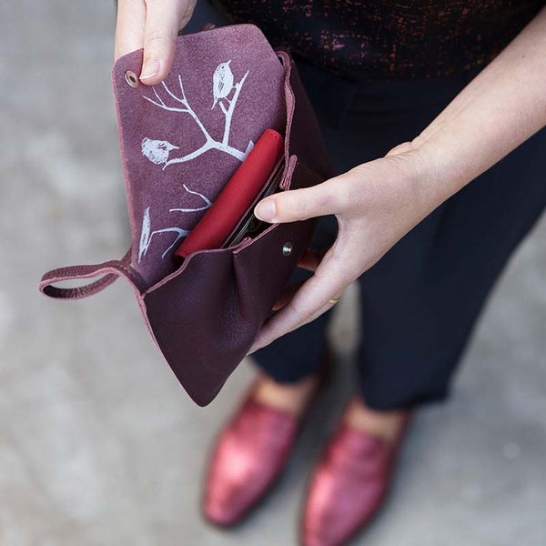 keecie Backing Vocals - Aubergine