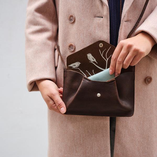 keecie Backing Vocals - Dark Brown used look