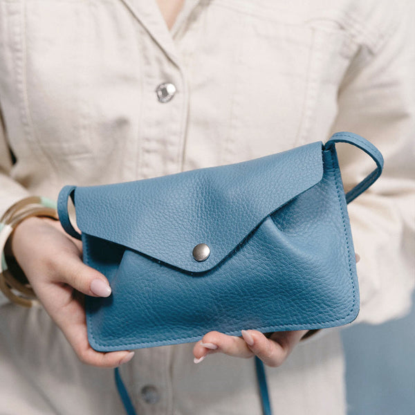 keecie Backing Vocals - Painters Blue