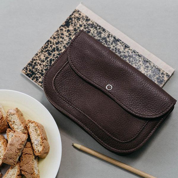 Keecie Cat Chase - Dark Brown Used Look