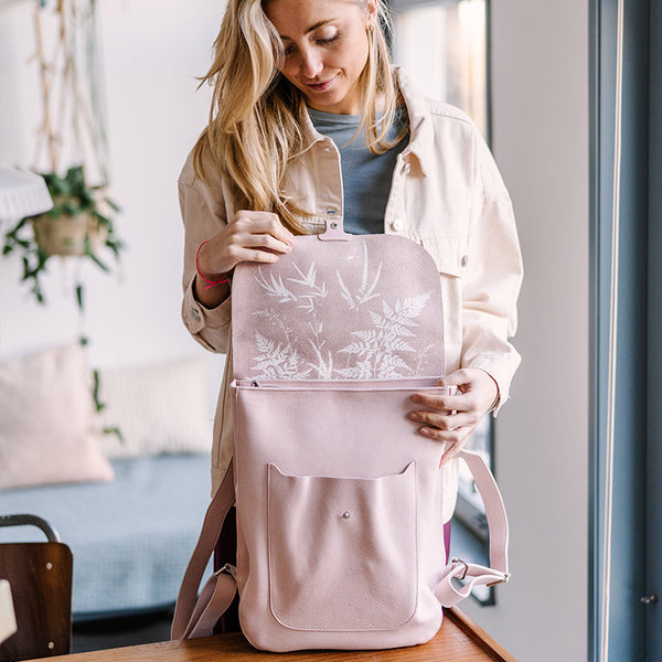 Keecie Come Along - Powder Pink