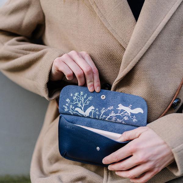 Keecie Hang On - Ink Blue