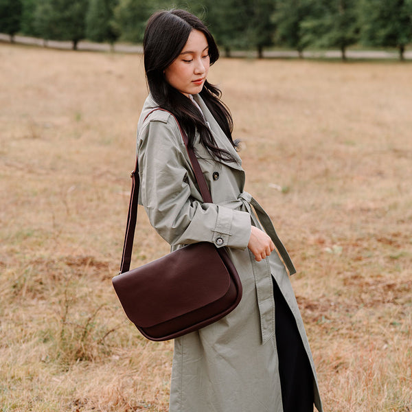 keecie Plant Sitter - Aubergine