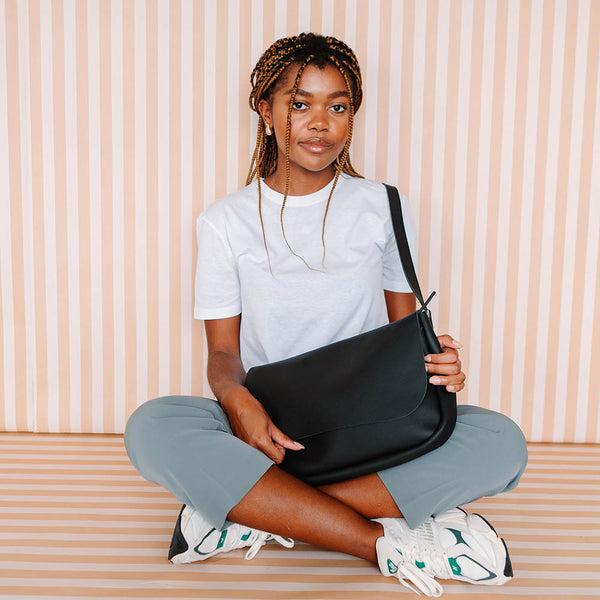 Keecie Plant Sitter - Black