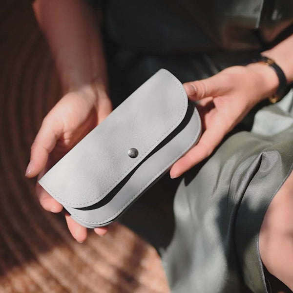 Keecie Sunny Greetings - Dark Brown Used Look