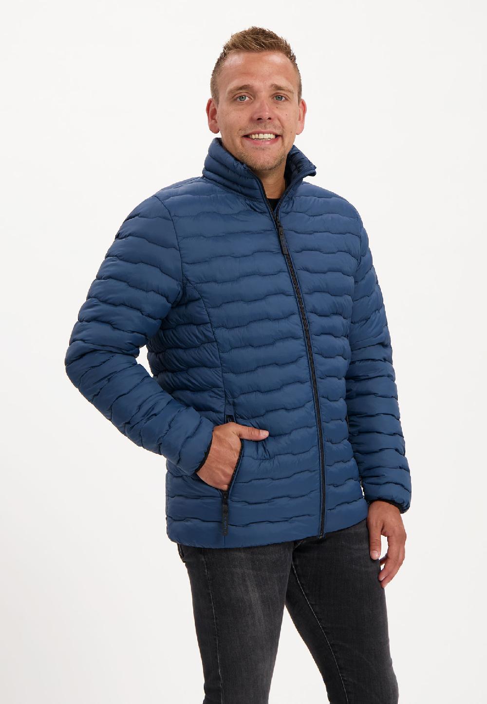 kjelvik Hjalmar Blue