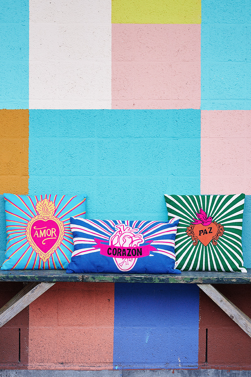 Kitsch Kitchen Kussen Amor Blauw