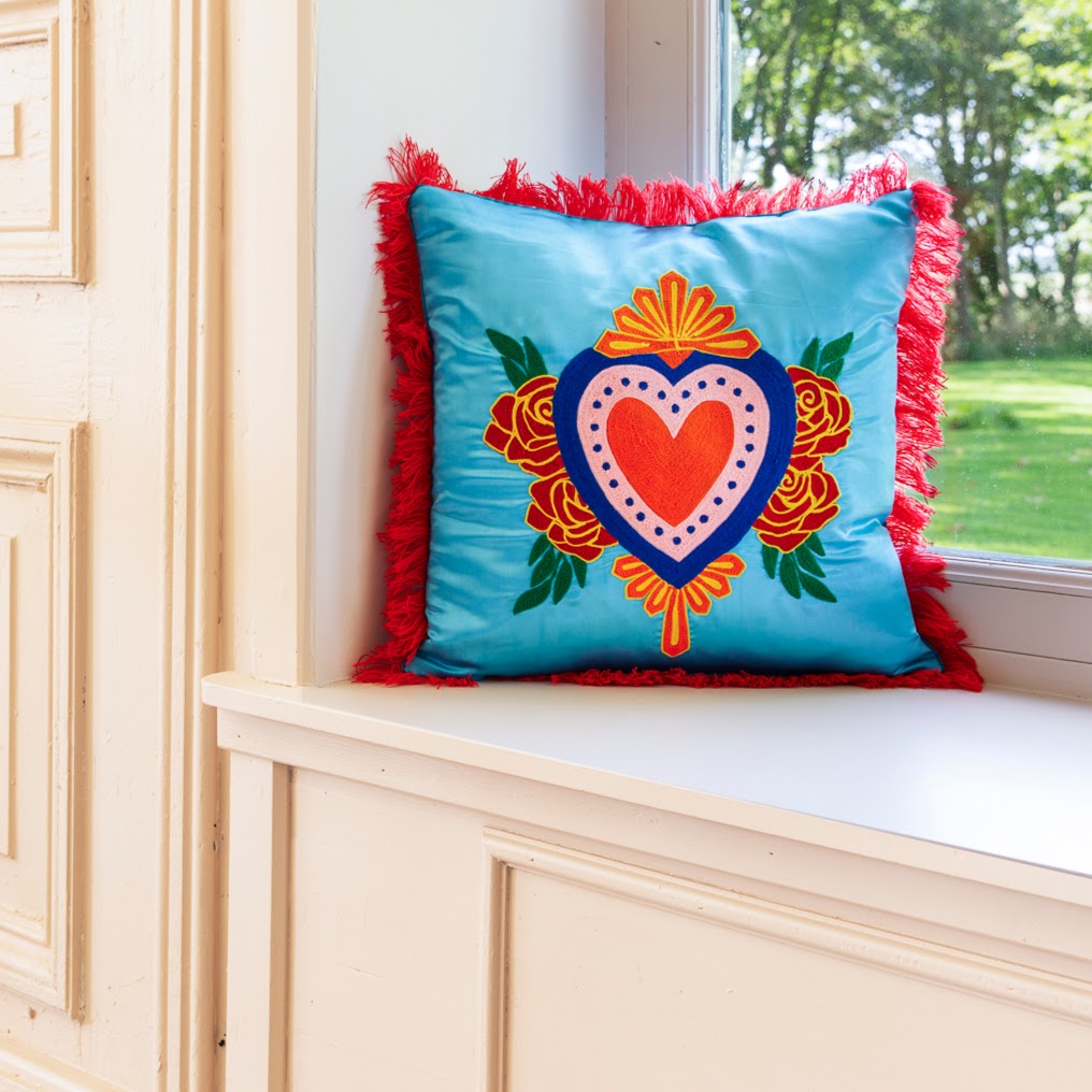 Kitsch Kitchen Kussen Milagro Heart Lichtblauw Met Franje