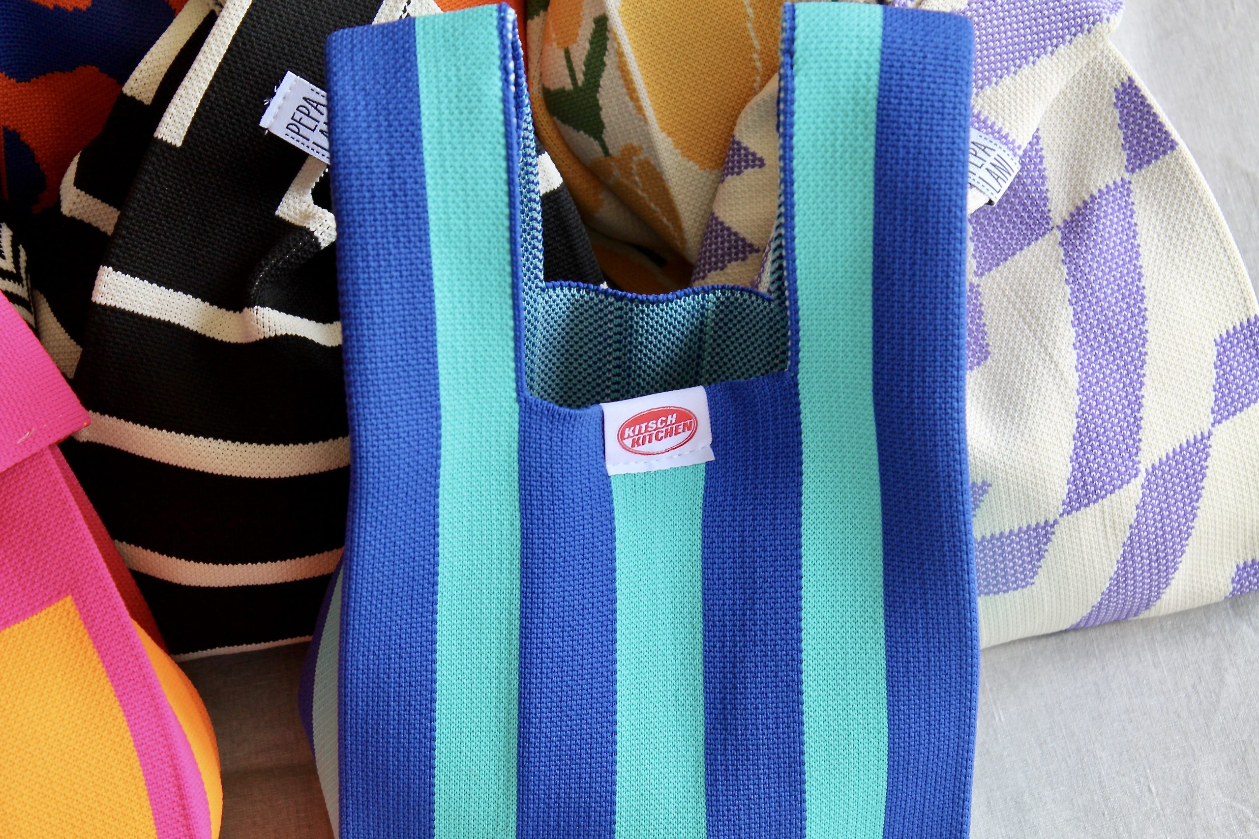 Kitsch Kitchen Poppy Bag Kitsch Kitchen – Blauw Met Strepen