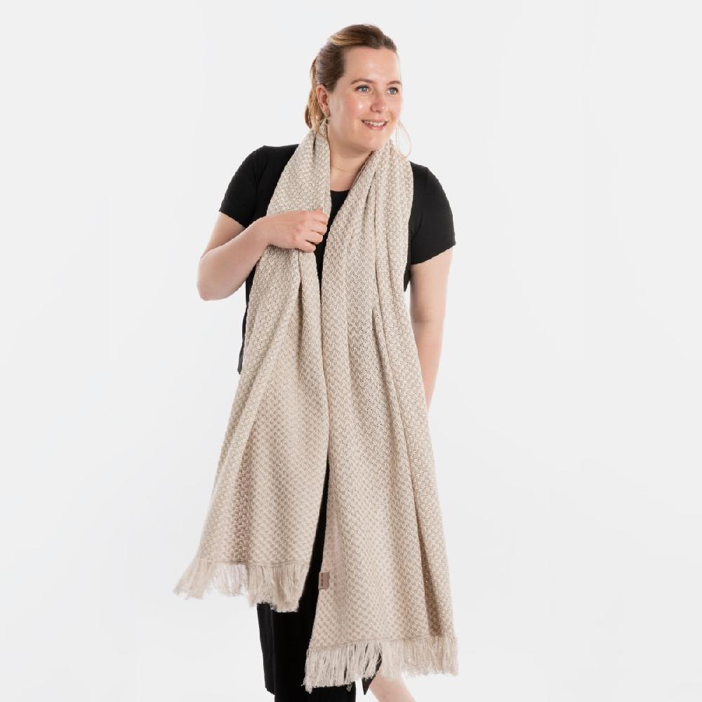 Knit Factory Astre Sjaal Ecru/Kiezelgrijs