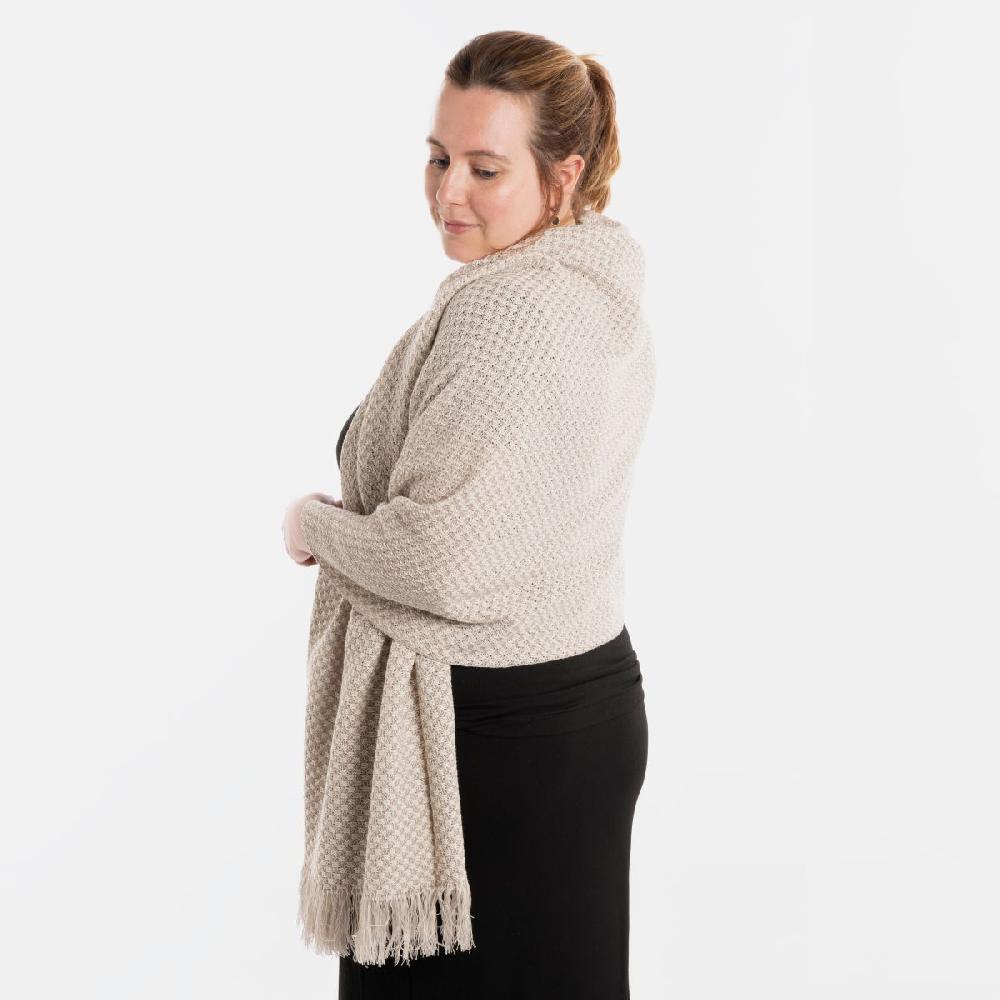 Knit Factory Astre Sjaal Ecru/Kiezelgrijs