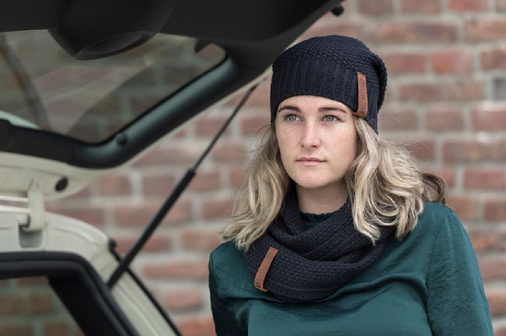 Knit Factory Coco Colsjaal Navy