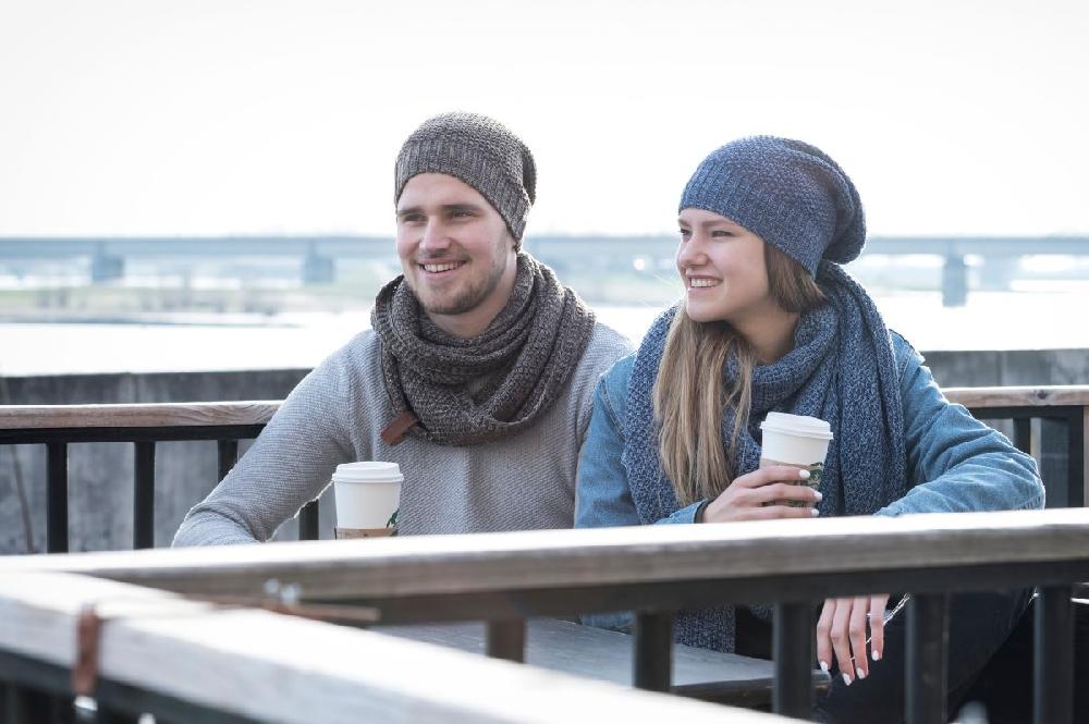 Knit Factory Coco Muts Taupe