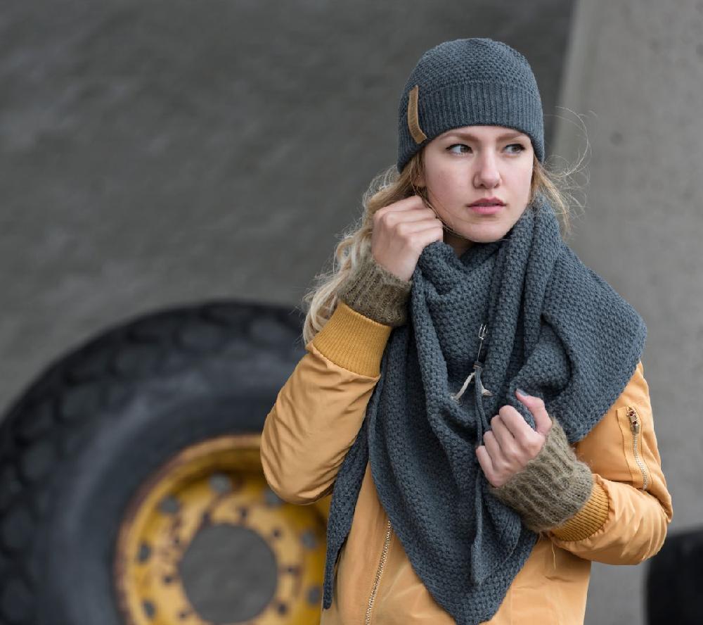 Knit Factory Coco Omslagdoek Antraciet