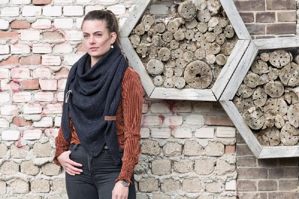 Knit Factory Coco Omslagdoek Deluxe Navy