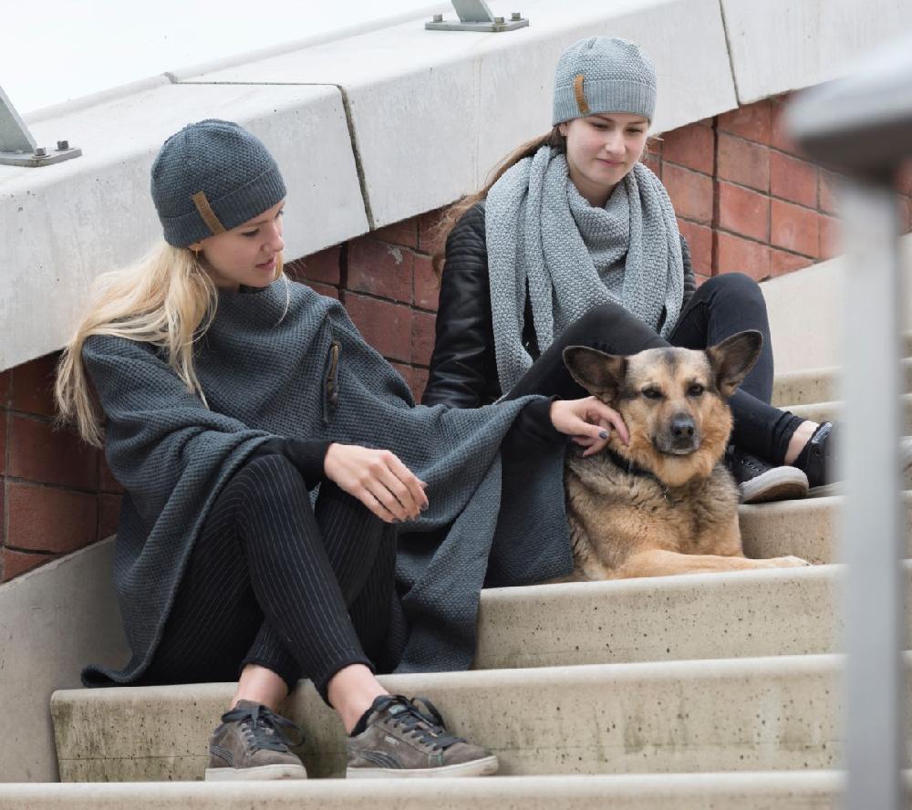 Knit Factory Coco Omslagdoek Licht Grijs