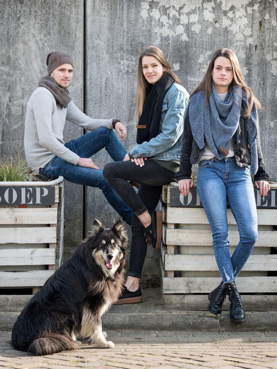 Knit Factory Coco Omslagdoek Zwart