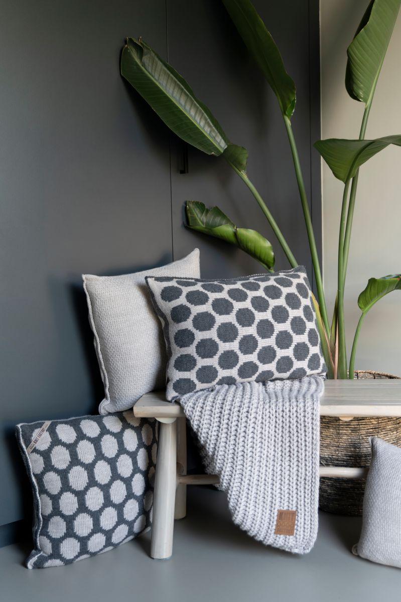 Knit Factory Cody Kussen Zwart/Antraciet - 50x50