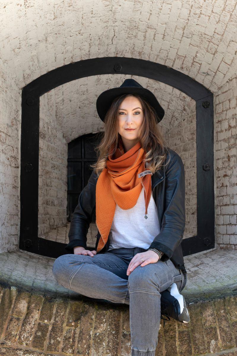 Knit Factory Fay Omslagdoek Terra/Roest