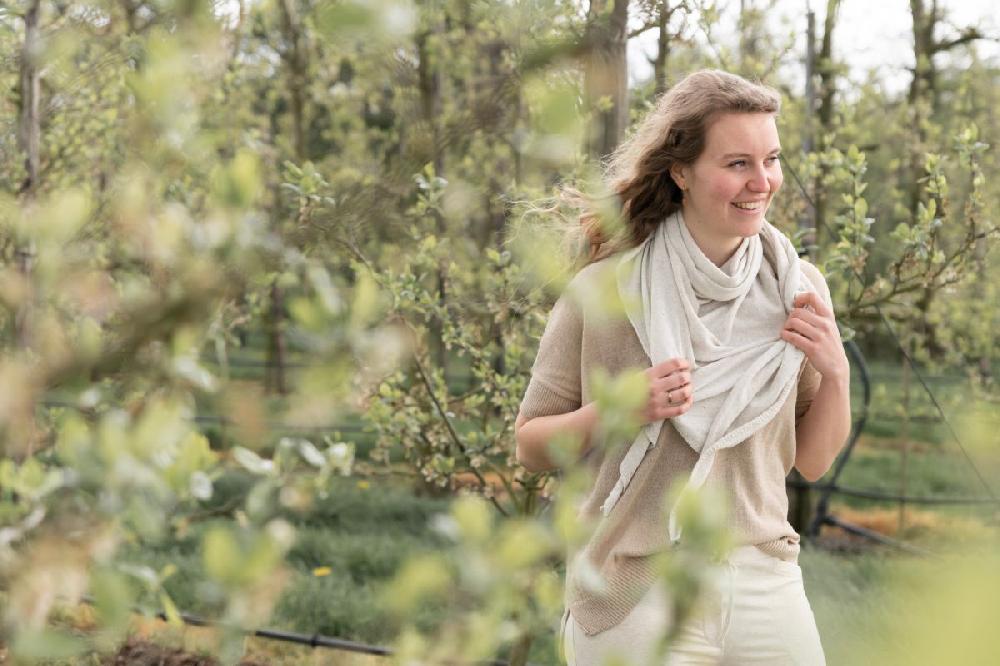 Knit Factory Iris Omslagdoek Beige