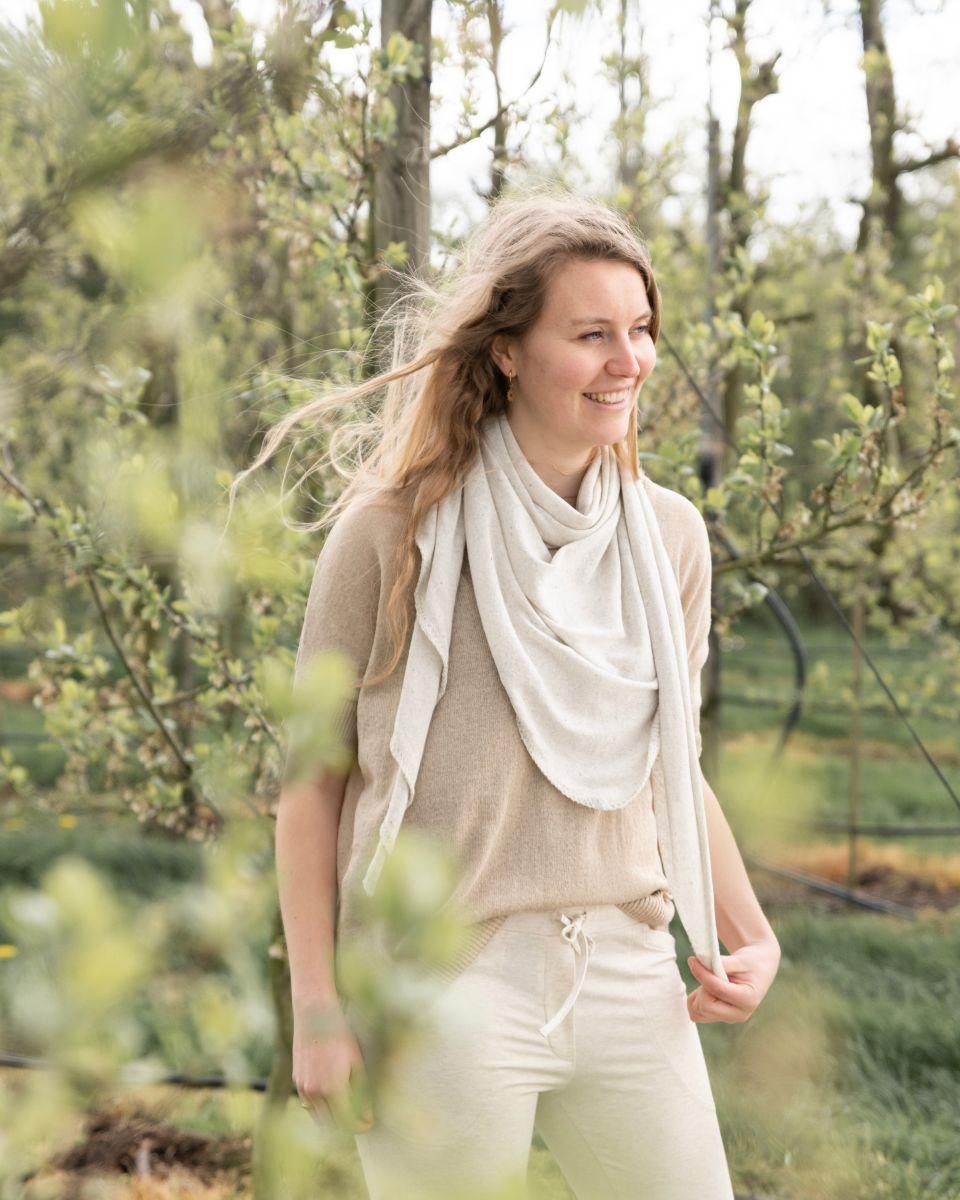 Knit Factory Iris Omslagdoek Indigo