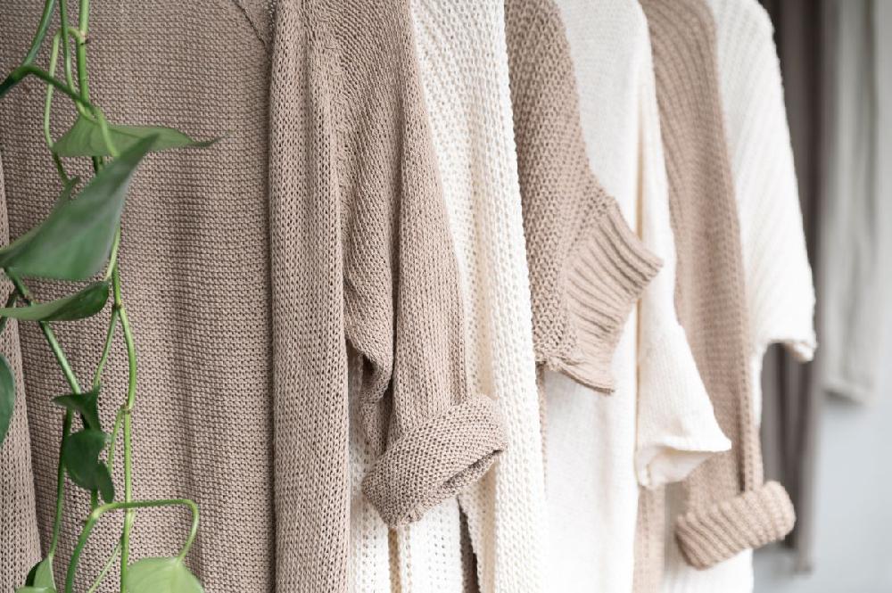 Knit Factory Jasmin Kort Gebreid Vest Linnen - 40/42