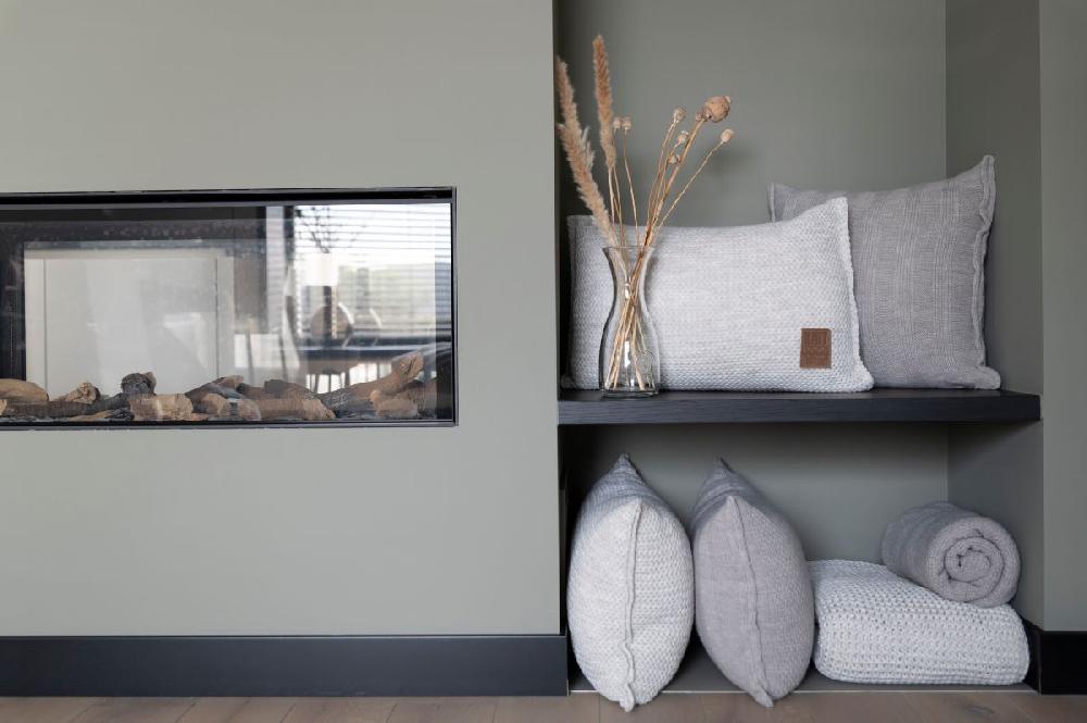 Knit Factory Jesse Kussen Iced Clay - 60x40