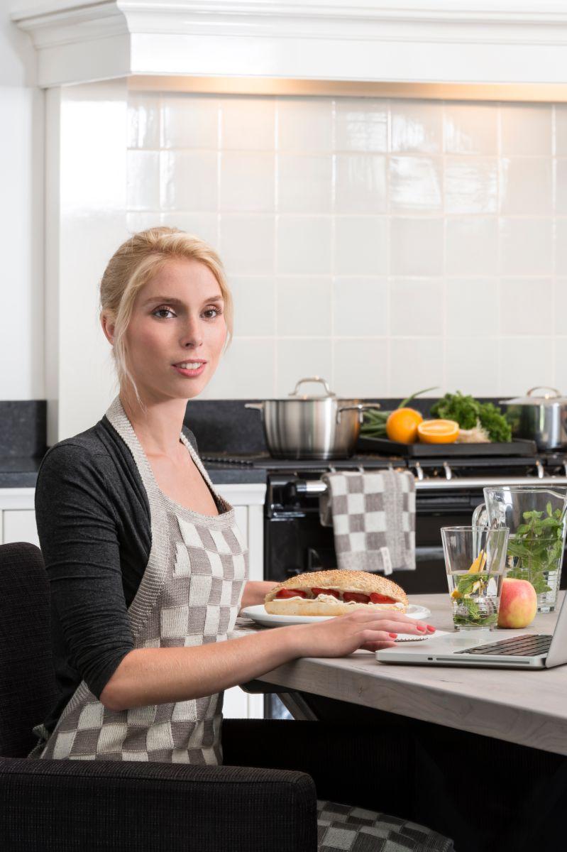 Knit Factory Keukendoek Block Ecru/Taupe