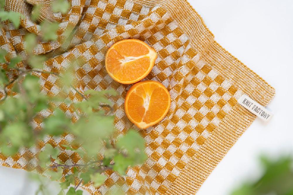 Knit Factory Keukendoek Cubes Ecru/Oker