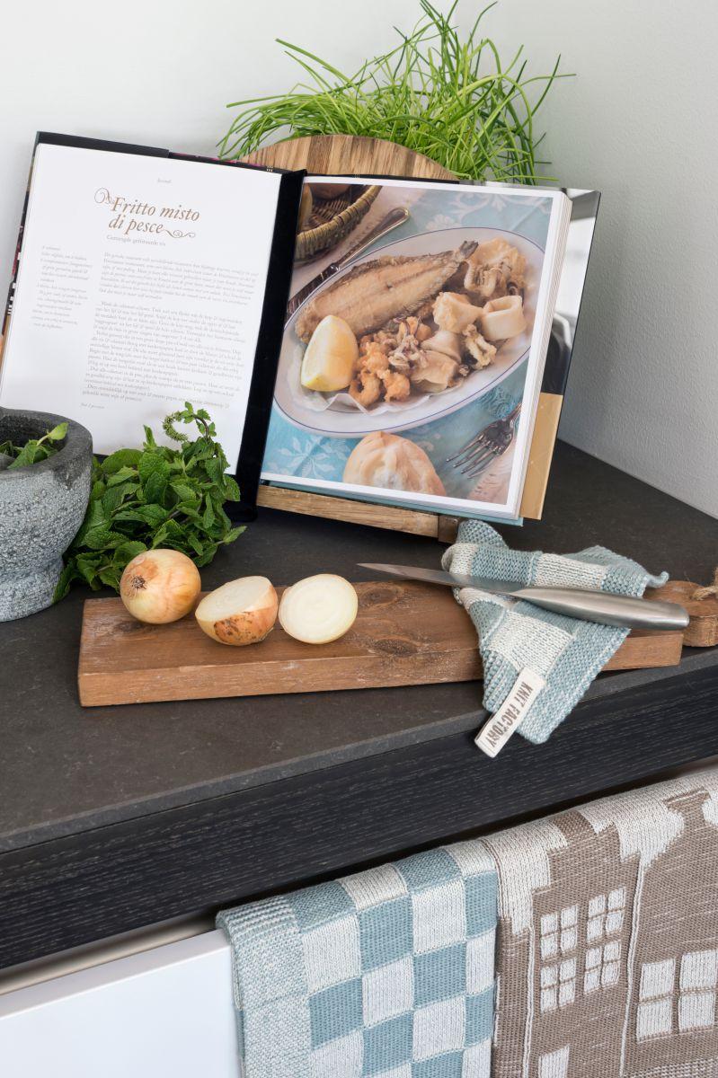 Knit Factory Keukendoek House Ecru/Stone Green