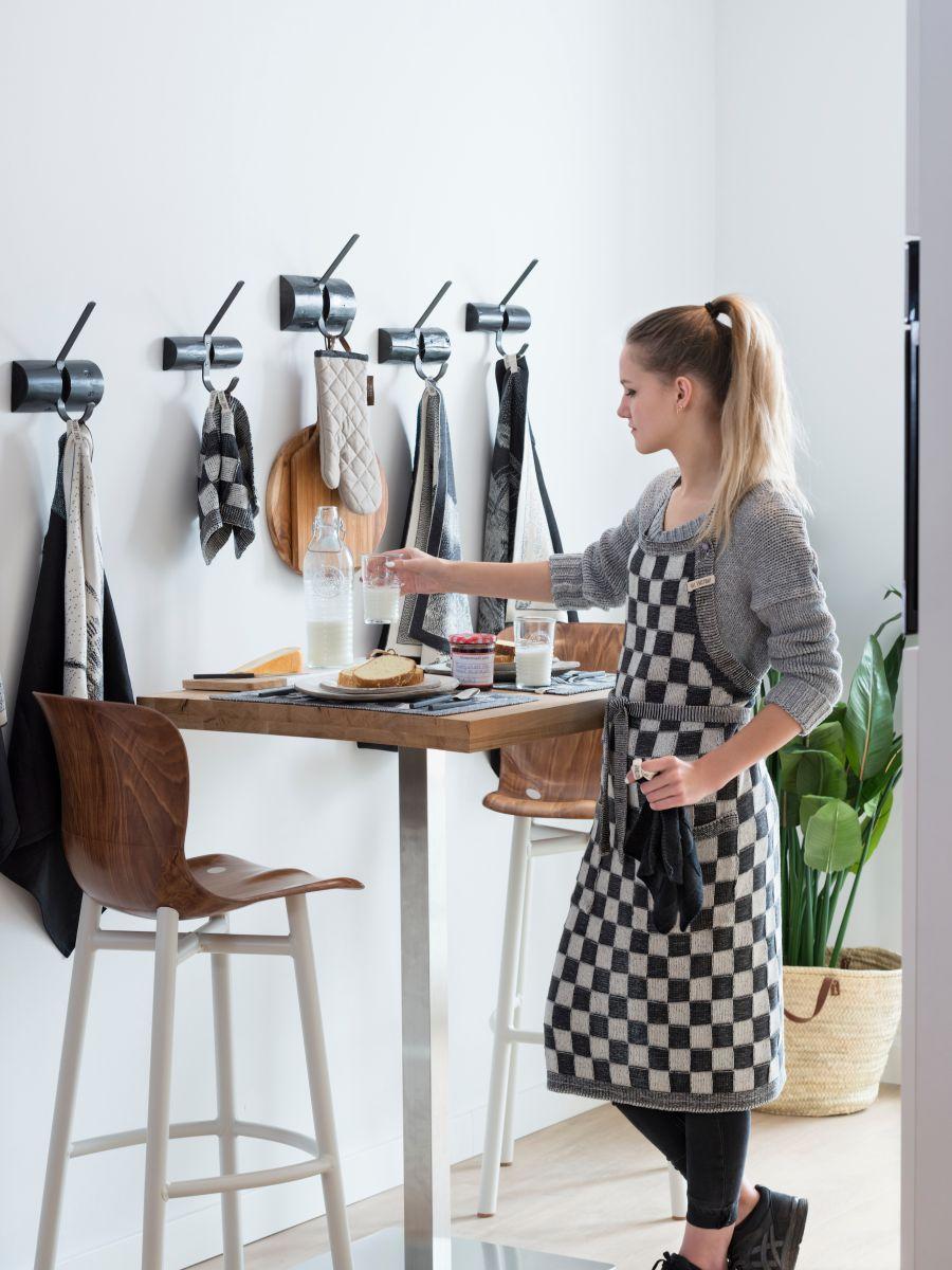 Knit Factory Keukenschort Block Ecru/Antraciet