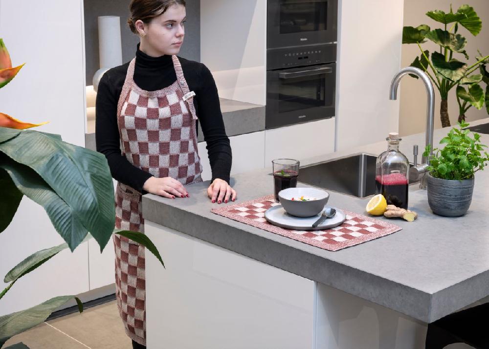 Knit Factory Keukenschort Block Ecru/Jeans