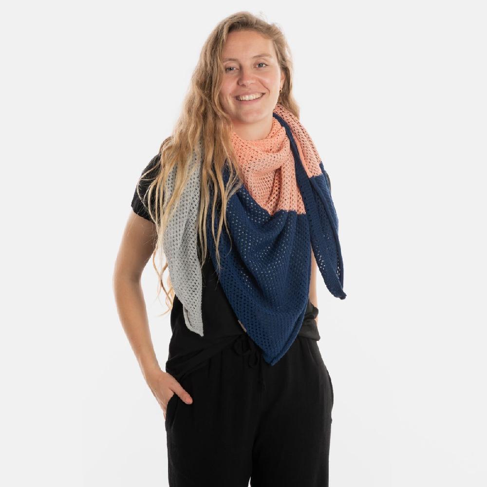 Knit Factory Lacey Vierkante Sjaal Apricot Mist