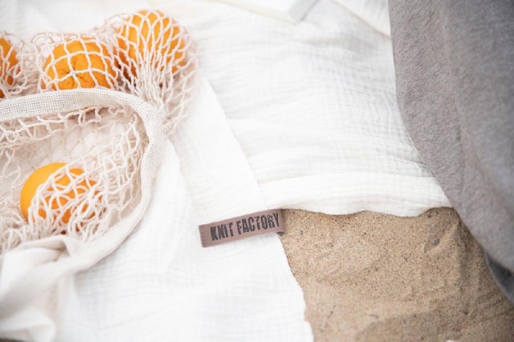 Knit Factory Liv Pareo - XL Sjaal - Stranddoek Beige